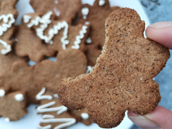 Beauty boosting recipe: Gingerbread Cookies - Keto Friendly